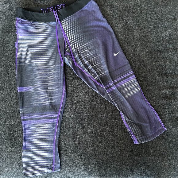 Nike Large Purple Dri-Fit capri leggings - Picture 1 of 3